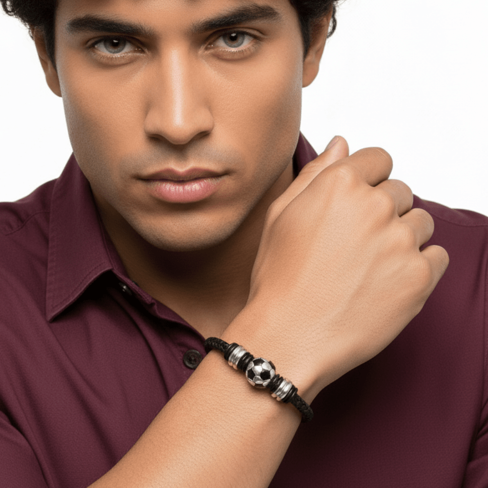 Brazalete Pulsera de Cuero Vacuno para Hombre Modelo Black Soccer Ball Brazalete Pulsera de Cuero Vacuno para Hombre Modelo Black Soccer Ball