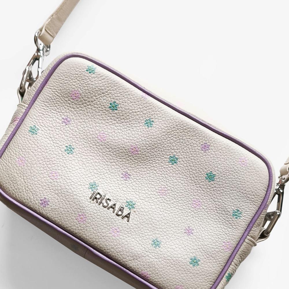 CARTERA DE CUERO IRISABA PARA MUJER MAGNOLIA VAINILLA CON LILA