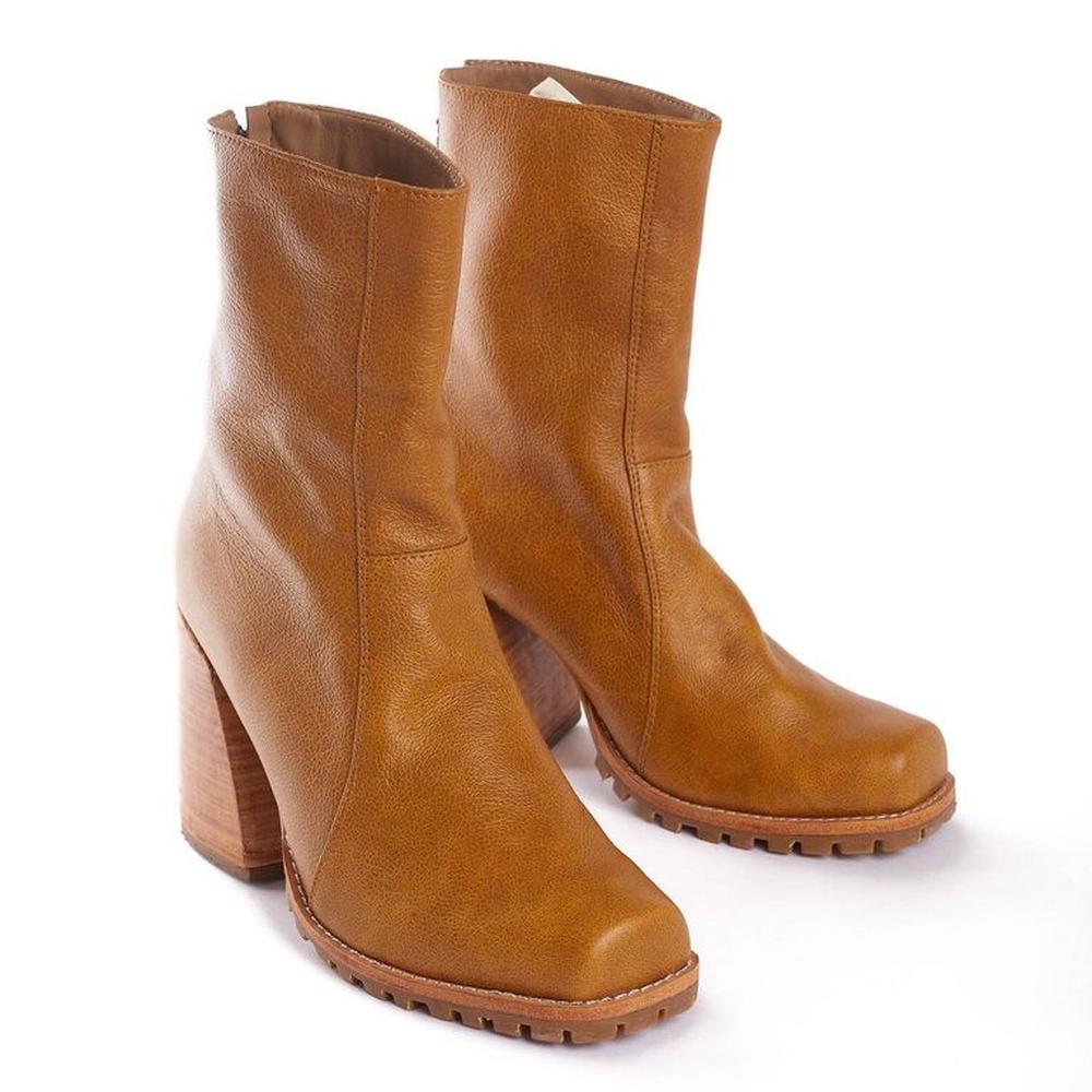 Botas Para Mujer Matisma Runa Camel 38.5 Camel