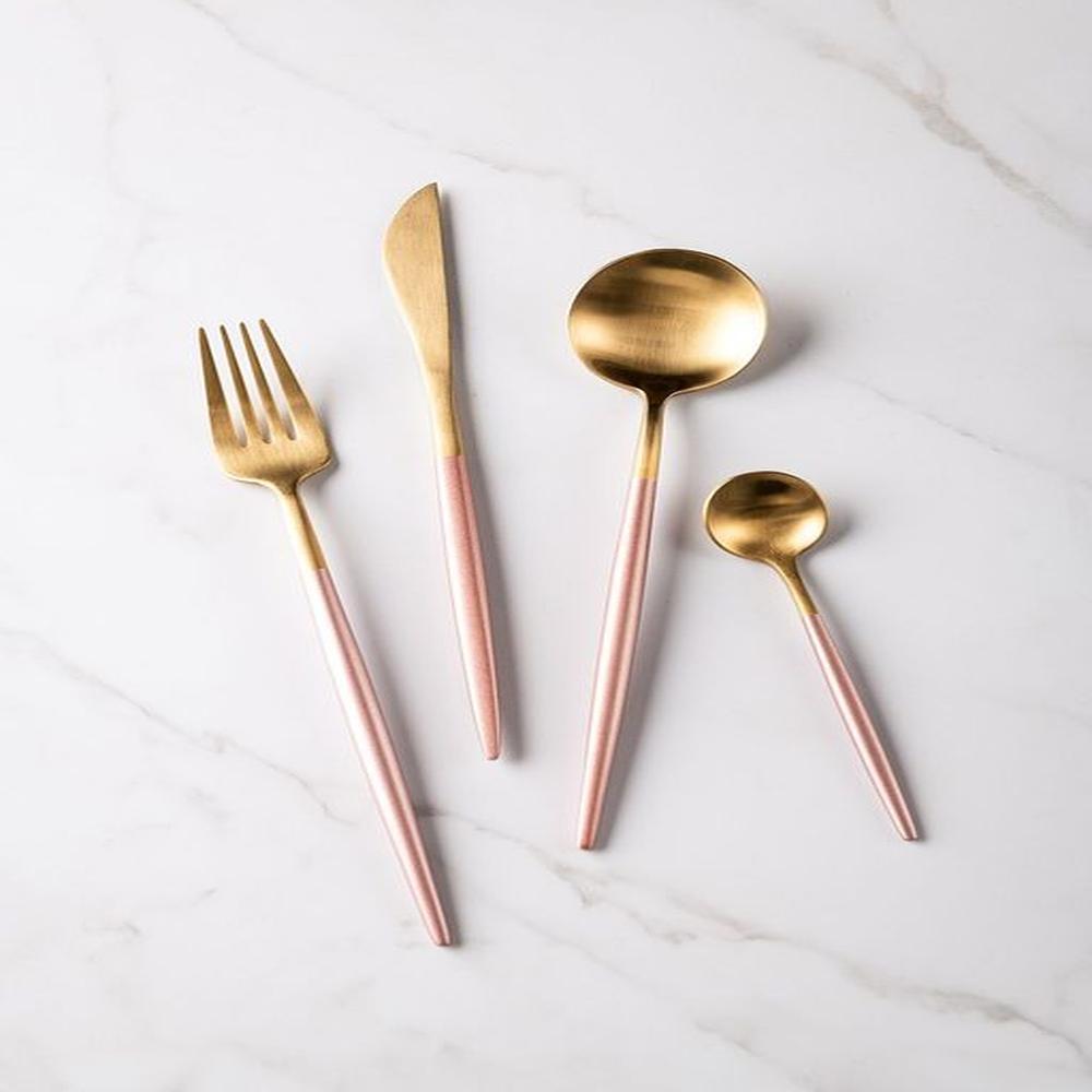 Set de Cubiertos Rosado y Dorado x 4 Un