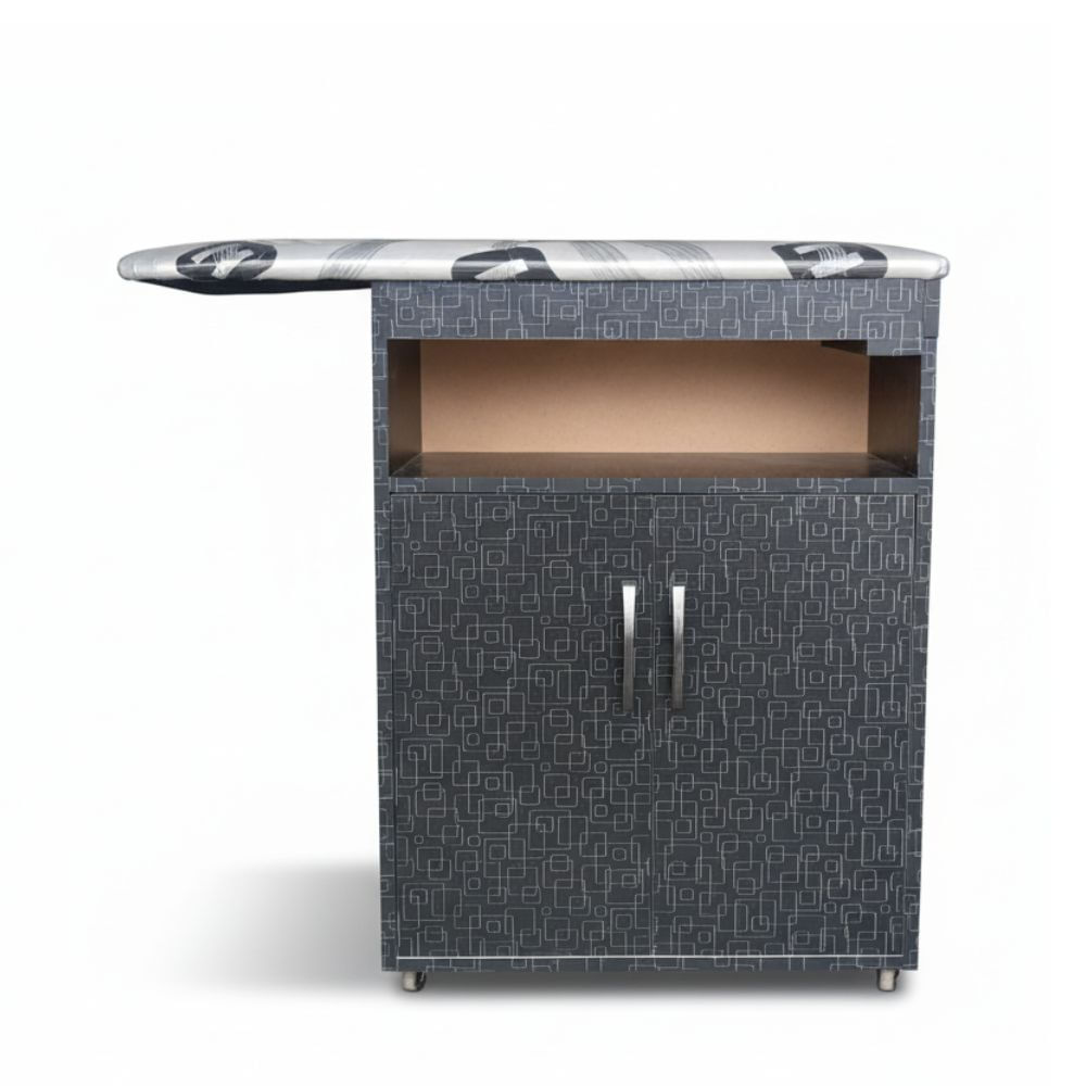 Planchador Negro Cubo con Ruedas Viene Armado