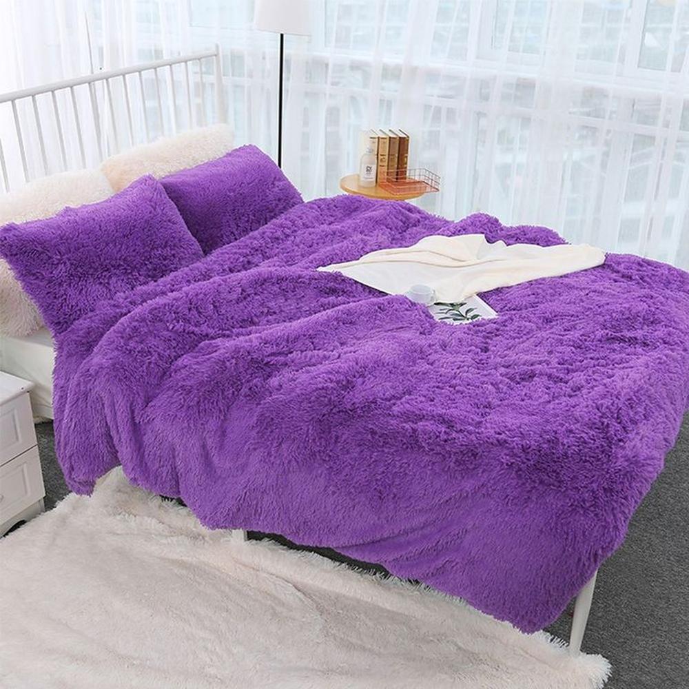Cubrecama peluche corto queen size lila