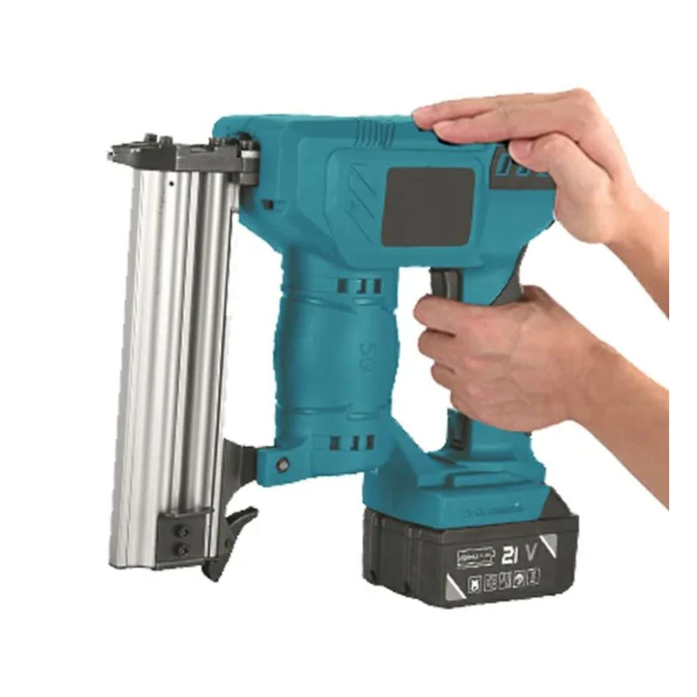 CLAVADORA INALÁMBRICA 21V CON 2 BATERÍAS CLAVADORA INALÁMBRICA 21V CON 2 BATERÍAS