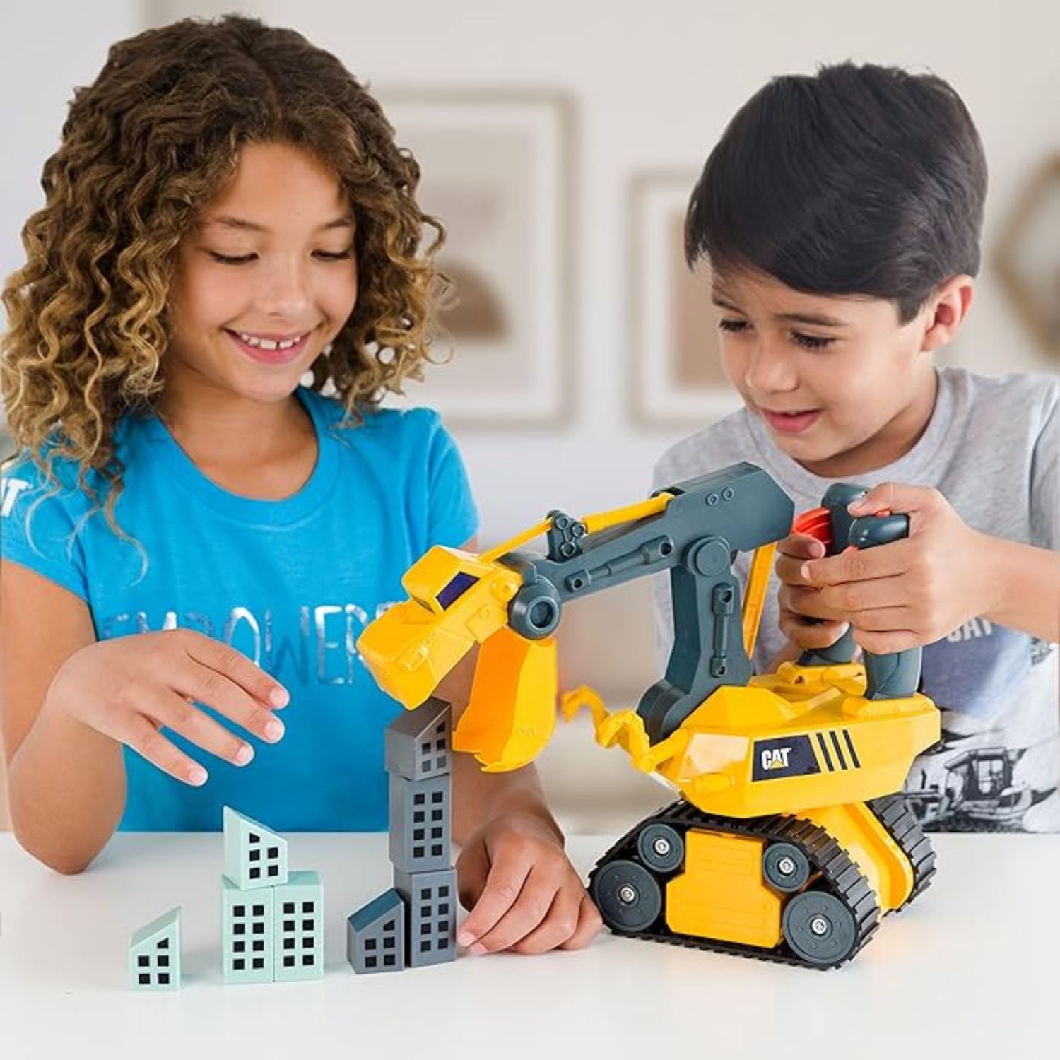 Excavadora De Juguete Cat Roarin Rex-Cavator Con Luces Y Sonidos