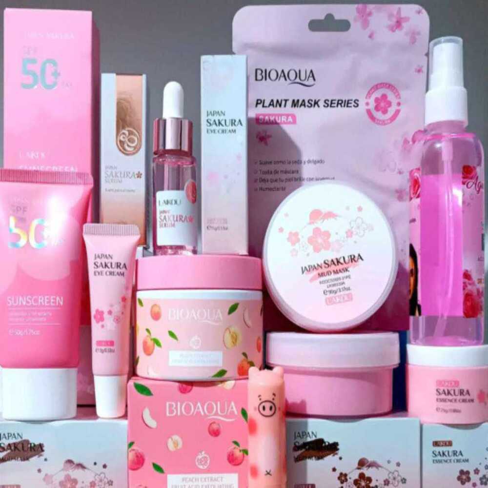 KIT SAKURA CALMANTE ACLARANTE E HIDRATANTE