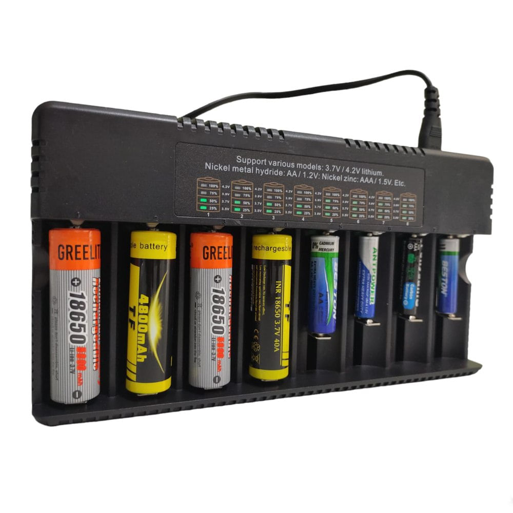 Cargador de Pilas Baterías Recargables 8 Puestos AA AAA 18650 26650