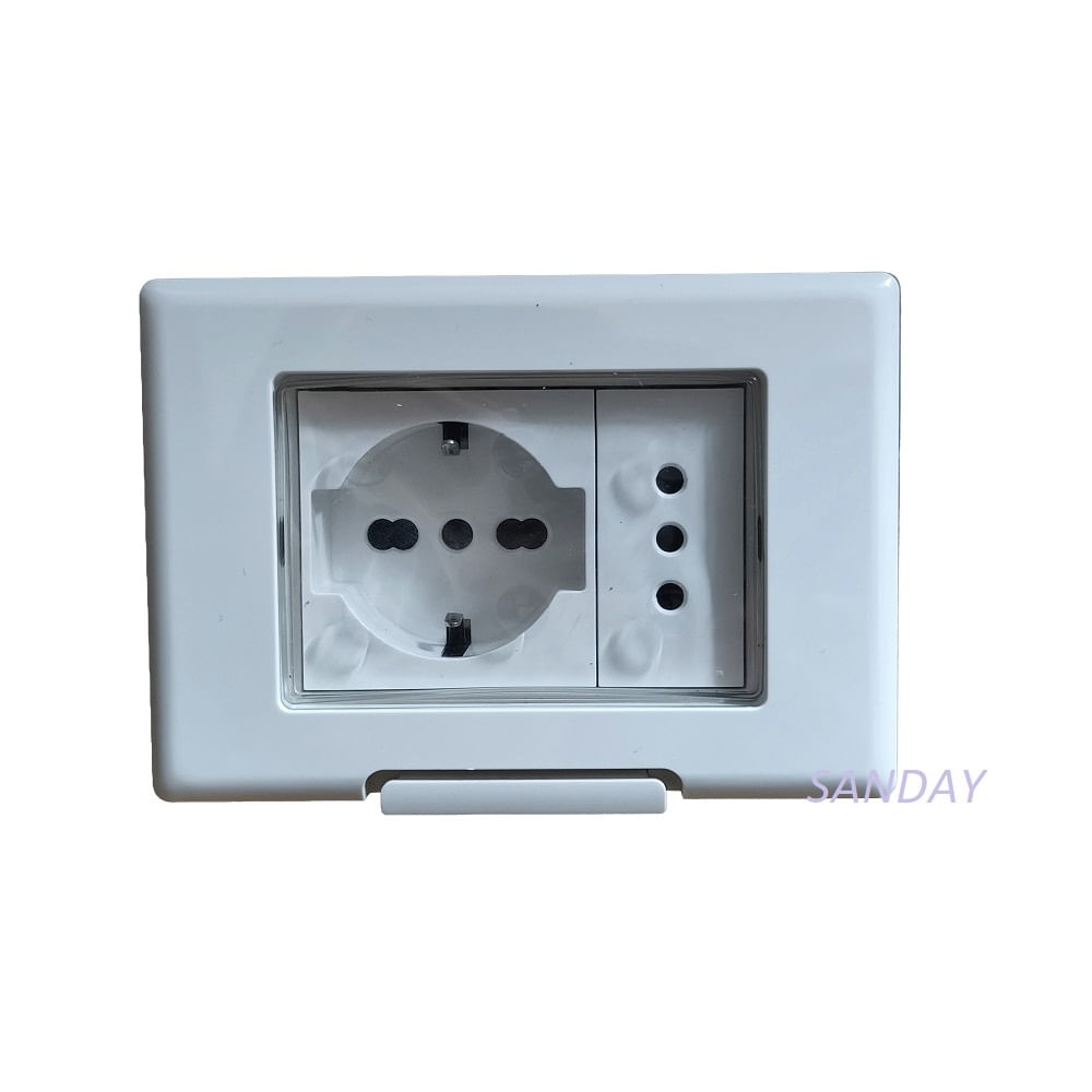 TAPA A PRUEBA DE AGUA CON TOMACORRIENTE DOBLE SCHUKO Y 3 EN LINEA TAPA BLANCA Y DADO BLANCO SANDAY TAPA A PRUEBA DE AGUA CON TOMACORRIENTE DOBLE SCHUKO Y 3 EN LINEA TAPA BLANCA Y DADO BLANCO SANDAY
