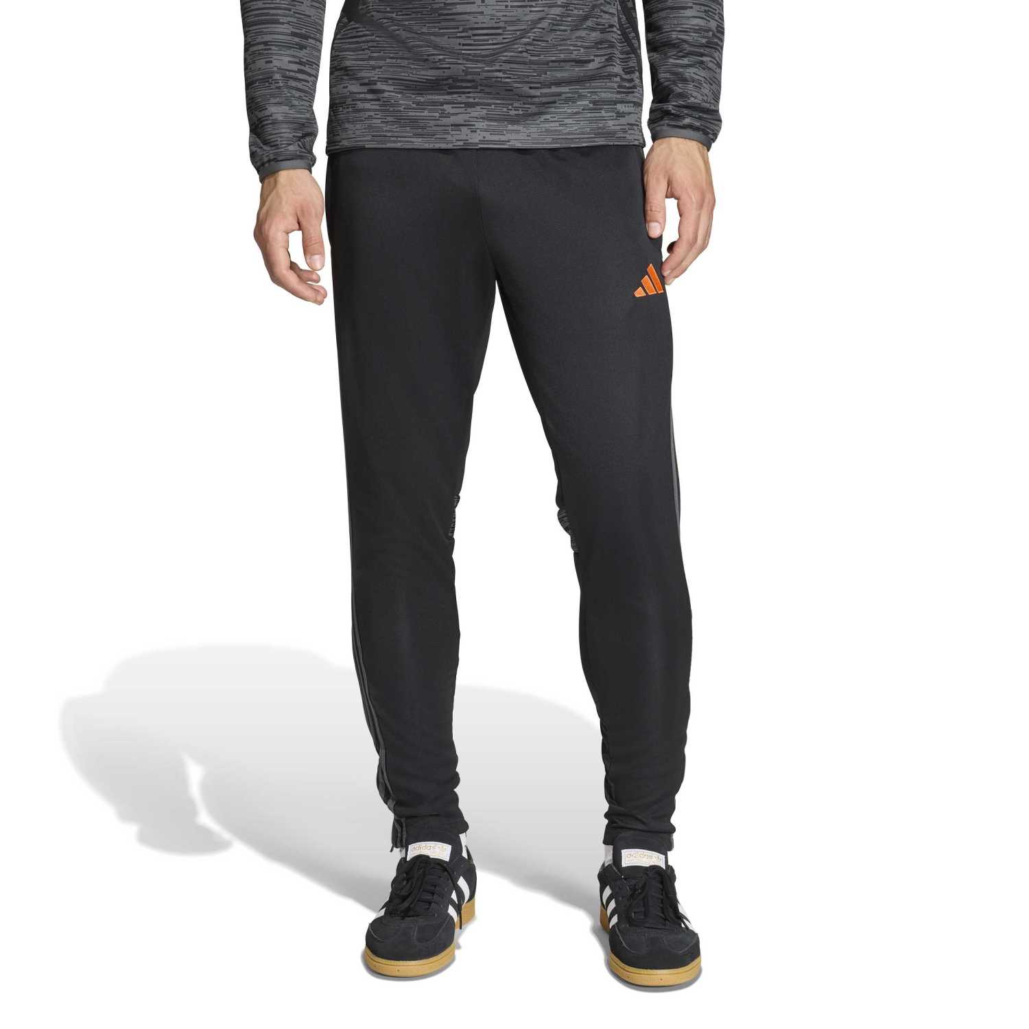 Pantalon De Buzo Adidas Hombre Tiro Es Pnt Jz9407 Negro