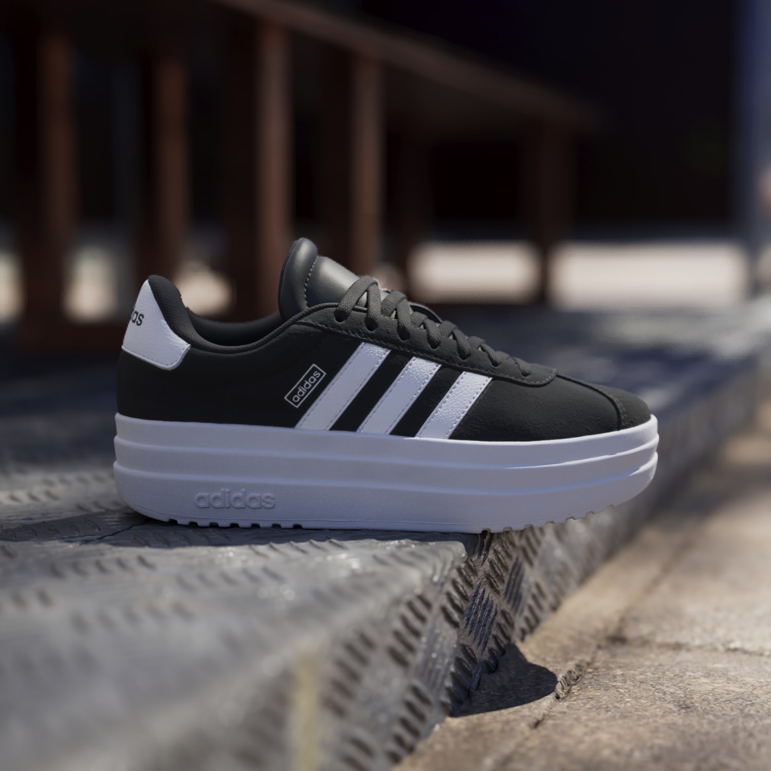 Zapatillas Urbanas Adidas Niño Vl Court Bold J Ih4777 Negro