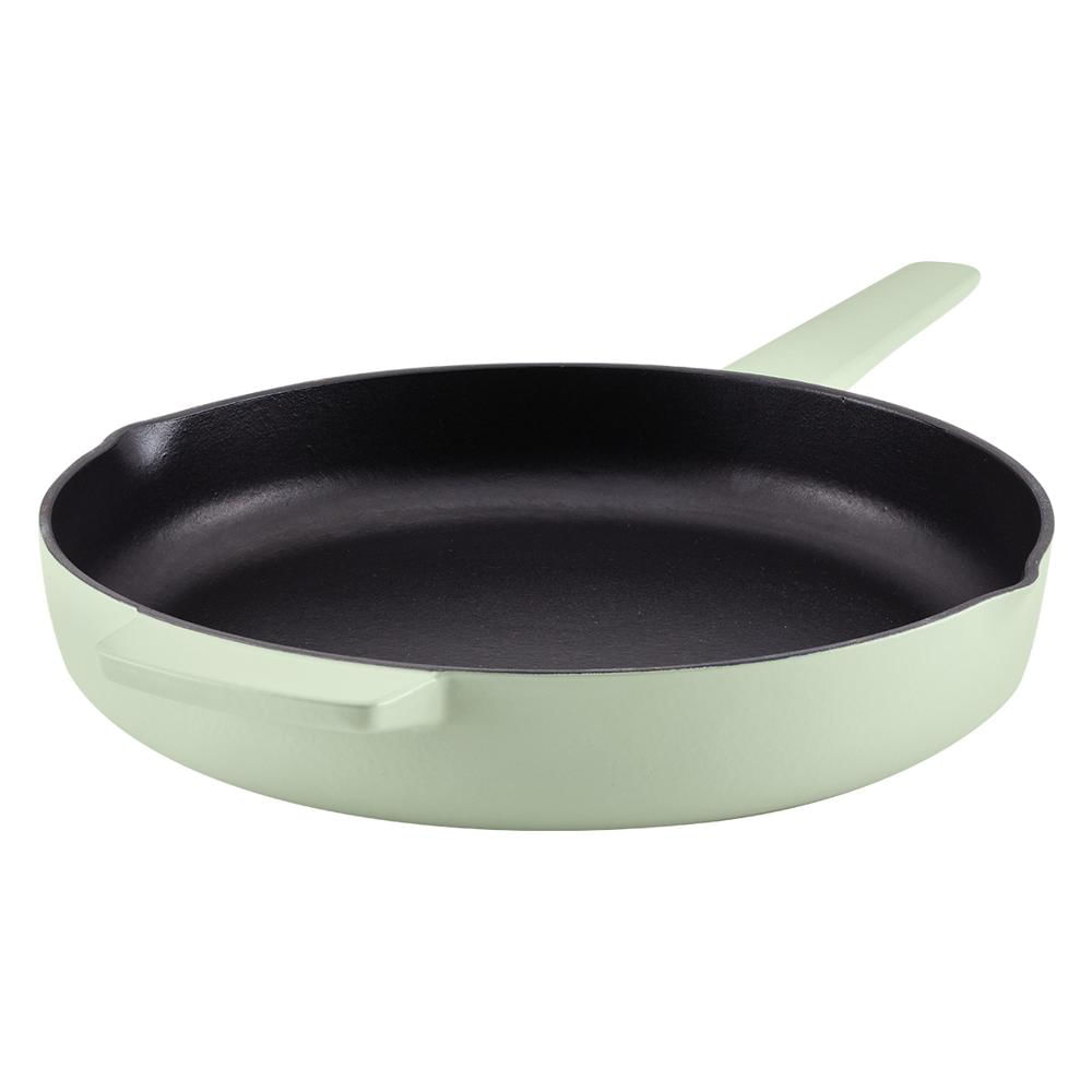 Sartén KitchenAid de hierro fundido esmaltado con asas y picos vertedores 30 cm Pistachio