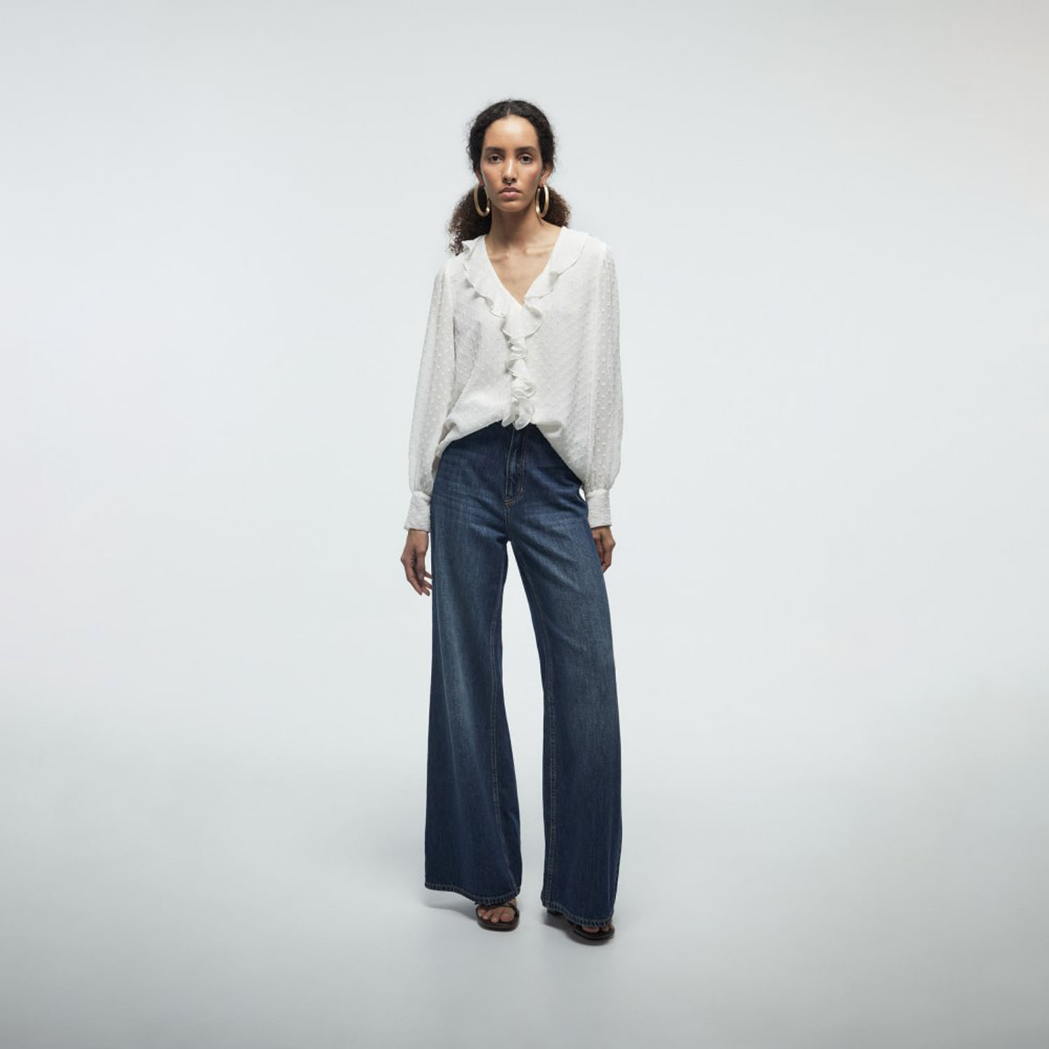 Blusa Mujer Sfera Plumeti Volante Blanco