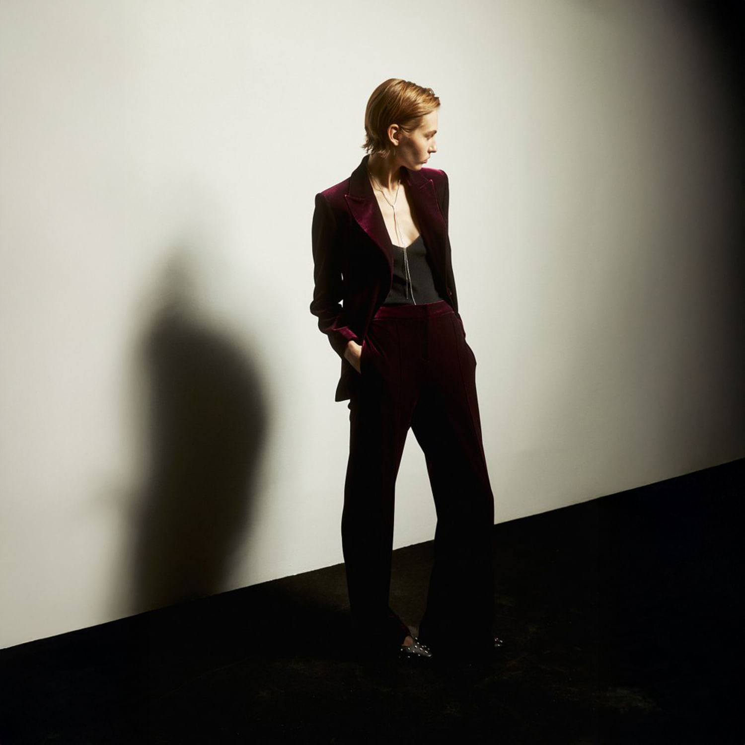 Blazer Mujer Sfera Terciopelo Burdeo