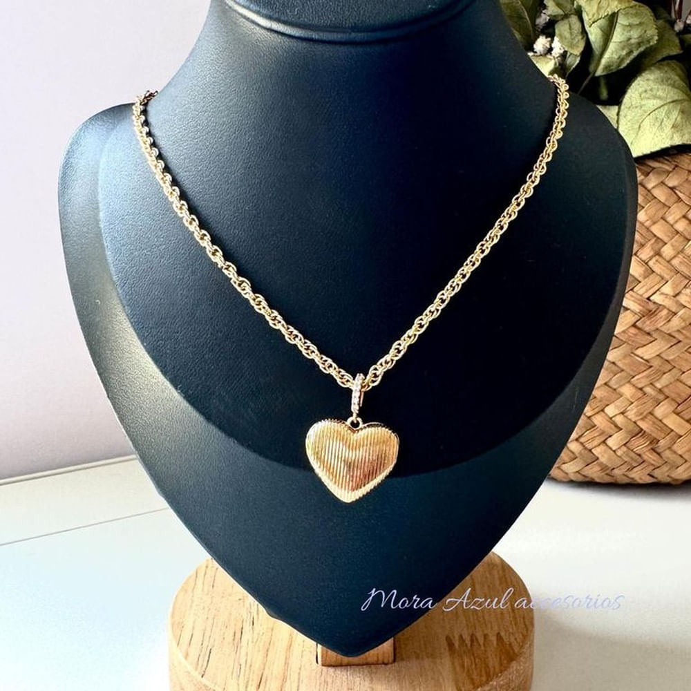 Collar corazon relicario - Joyas de Mora azul