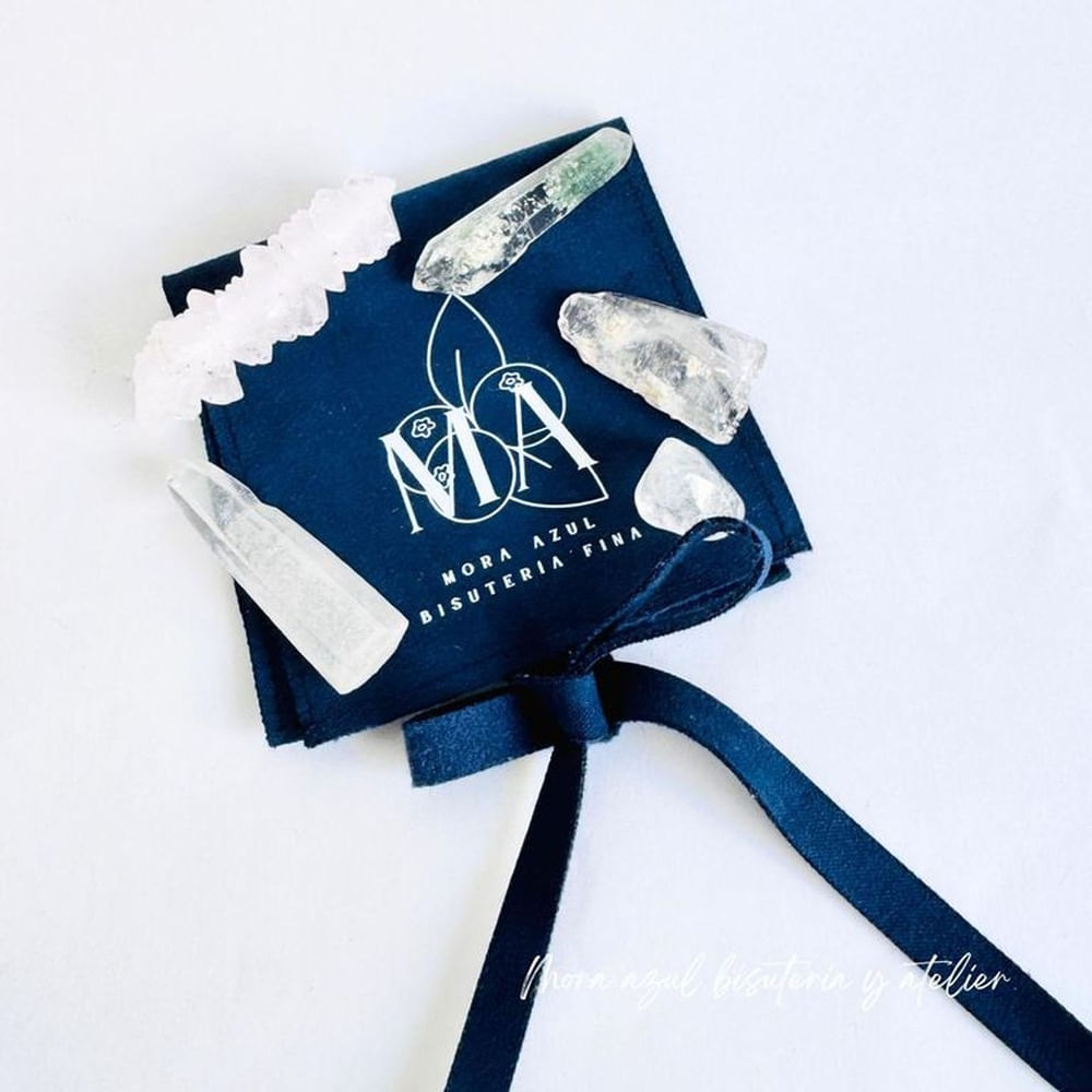 Amuleto cuarzos cristal - Joyas de Mora Azul