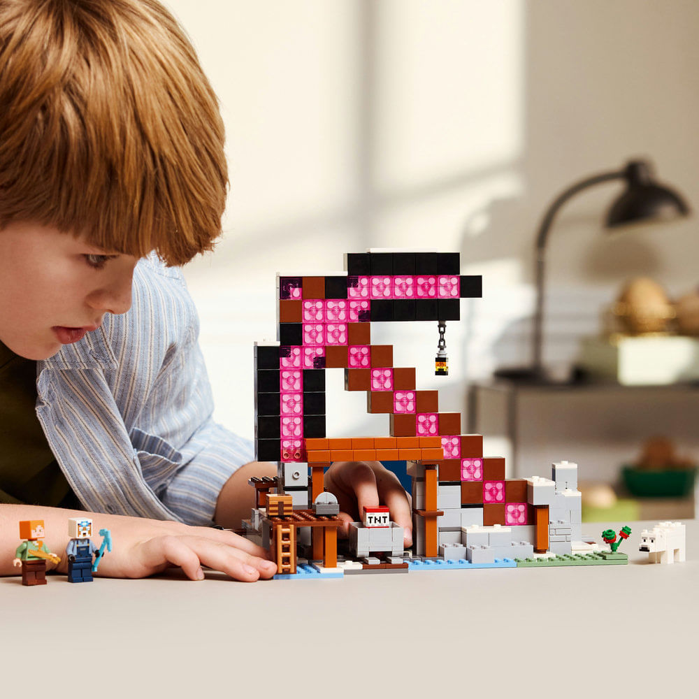 LEGO 21277 La Mina del Pico