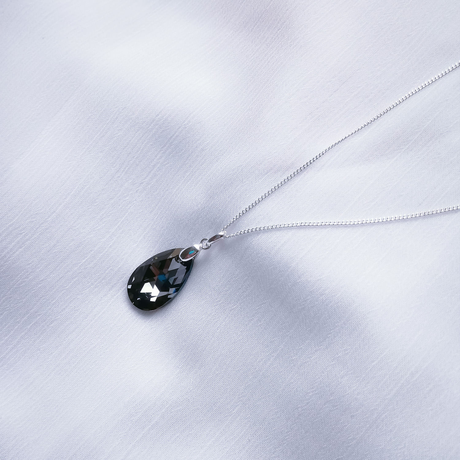 Collar de Plata 925 con Dije Gota Swarovski Negro para Mujer - Joya Elegante para Regalo Especial