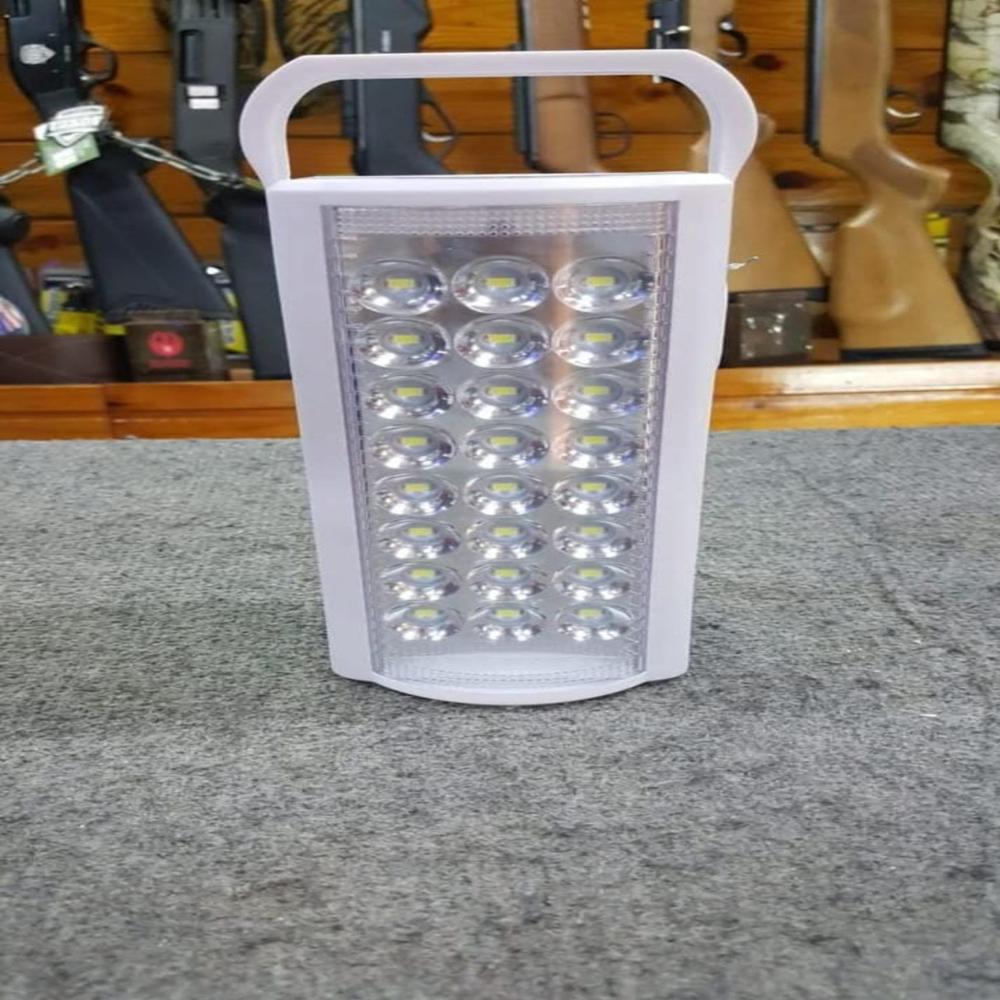 MaxPower 24 Estación de Luz LED Recargable de Alta Duración