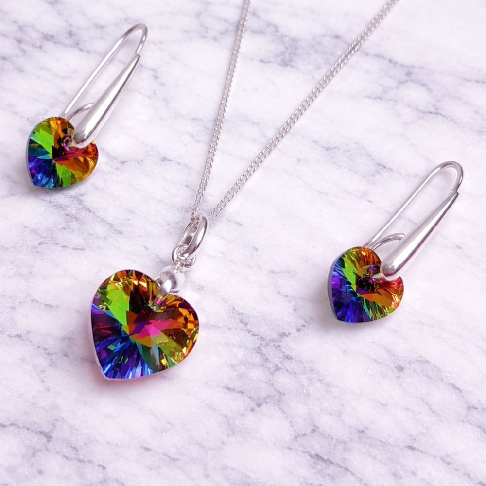 Set Collar y Aretes de Plata con Cristal Corazón Verde - Joya Elegante para Regalo Especial