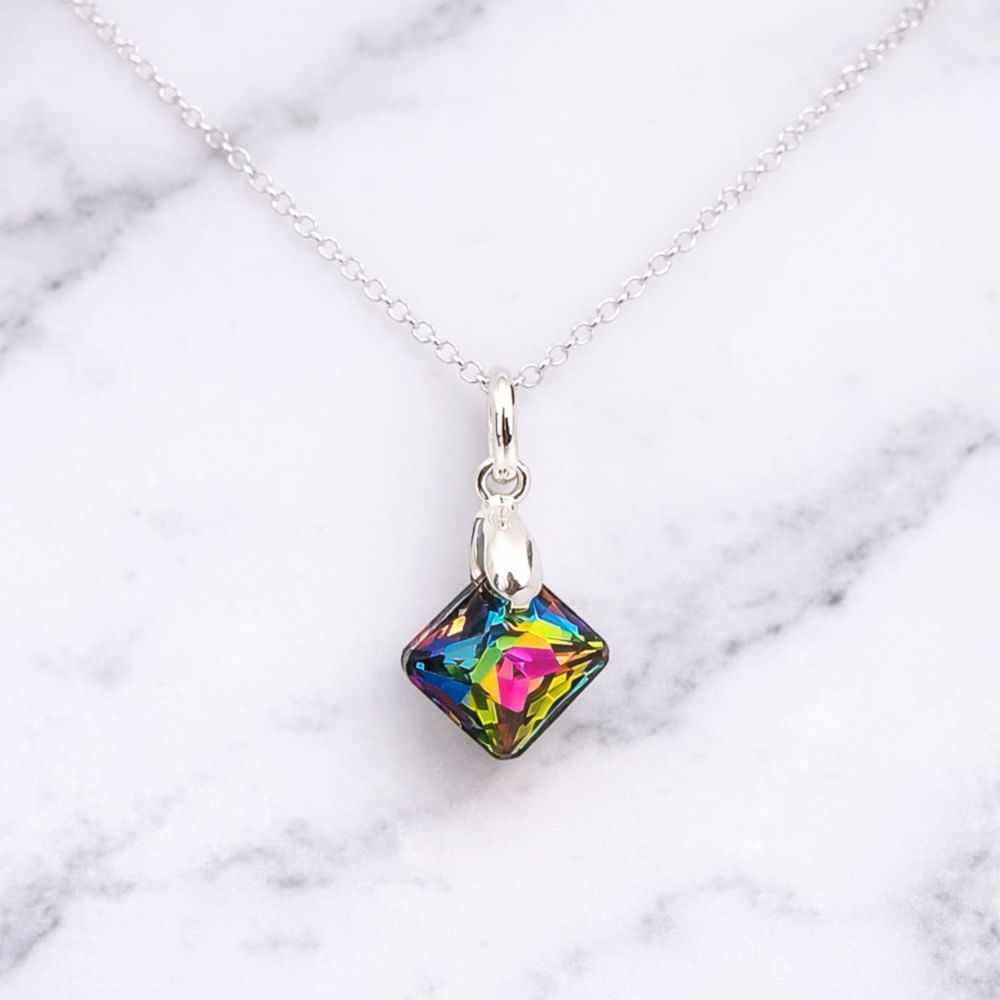 Collar de Plata 925 con Dije Rombo Verde - Cadena Fina y Elegante - Regalo Especial para Enamorar