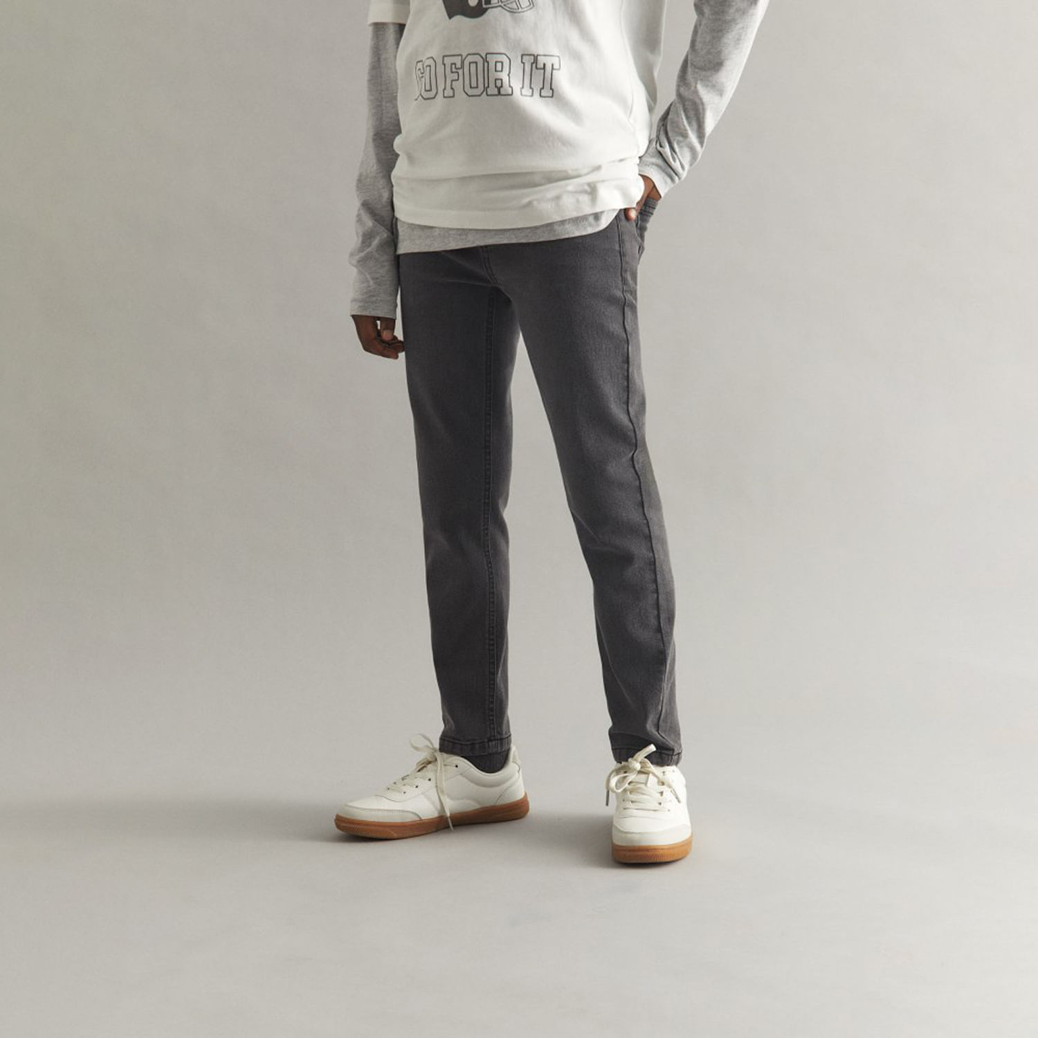 Jean Niño Sfera Basico Bolsillos Gris