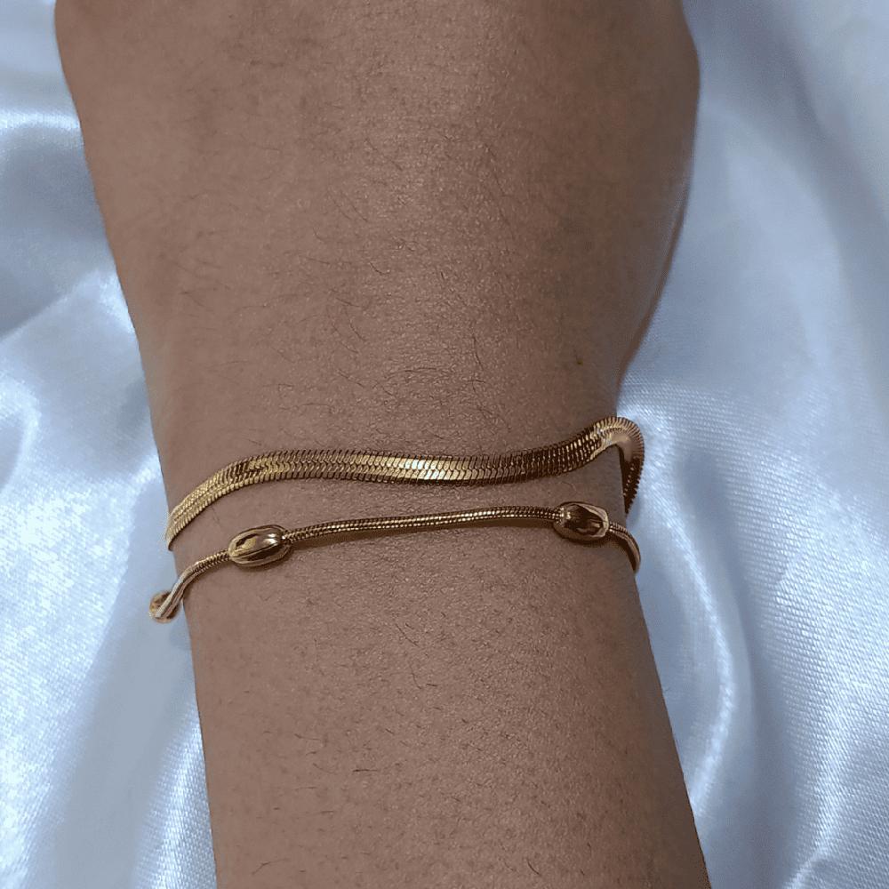 Pulsera dorada de acero inoxidable Lupita