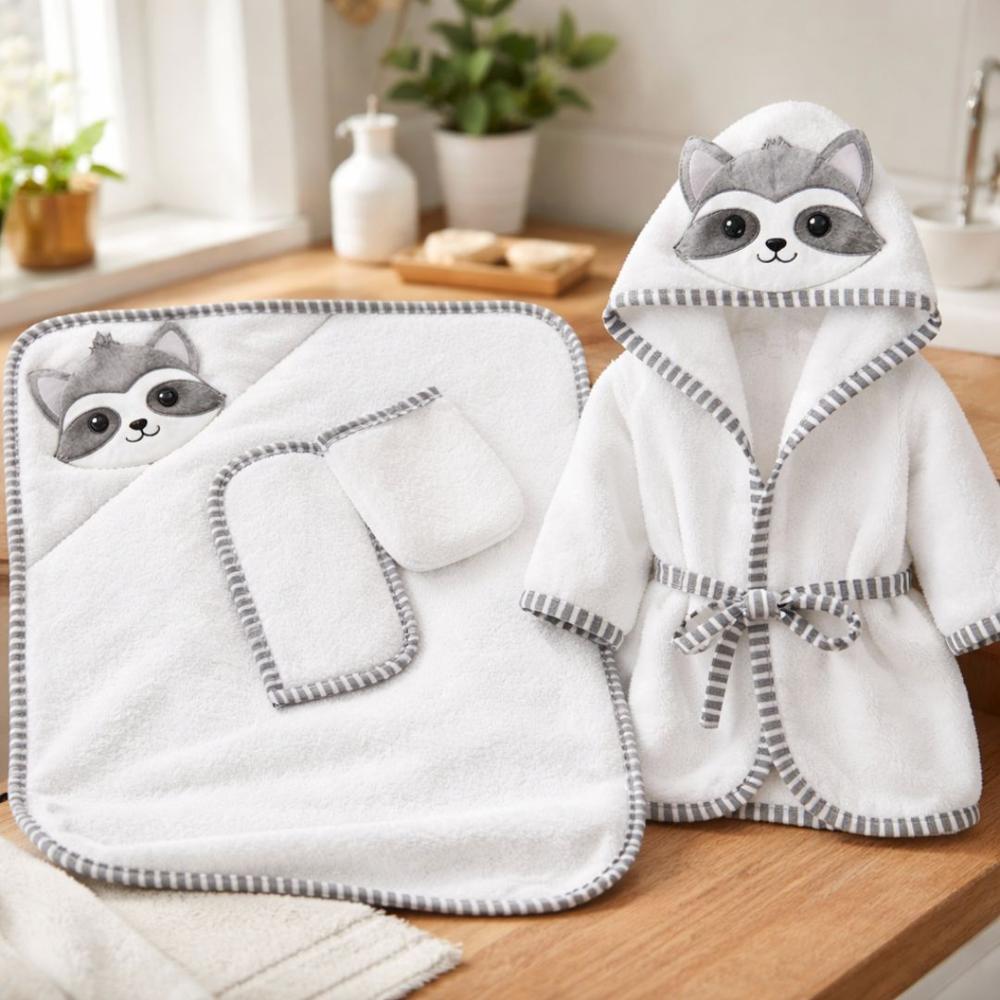Set de Baño de Bebé con Toalla Salida de Baño Manopla y Babita - Blanco