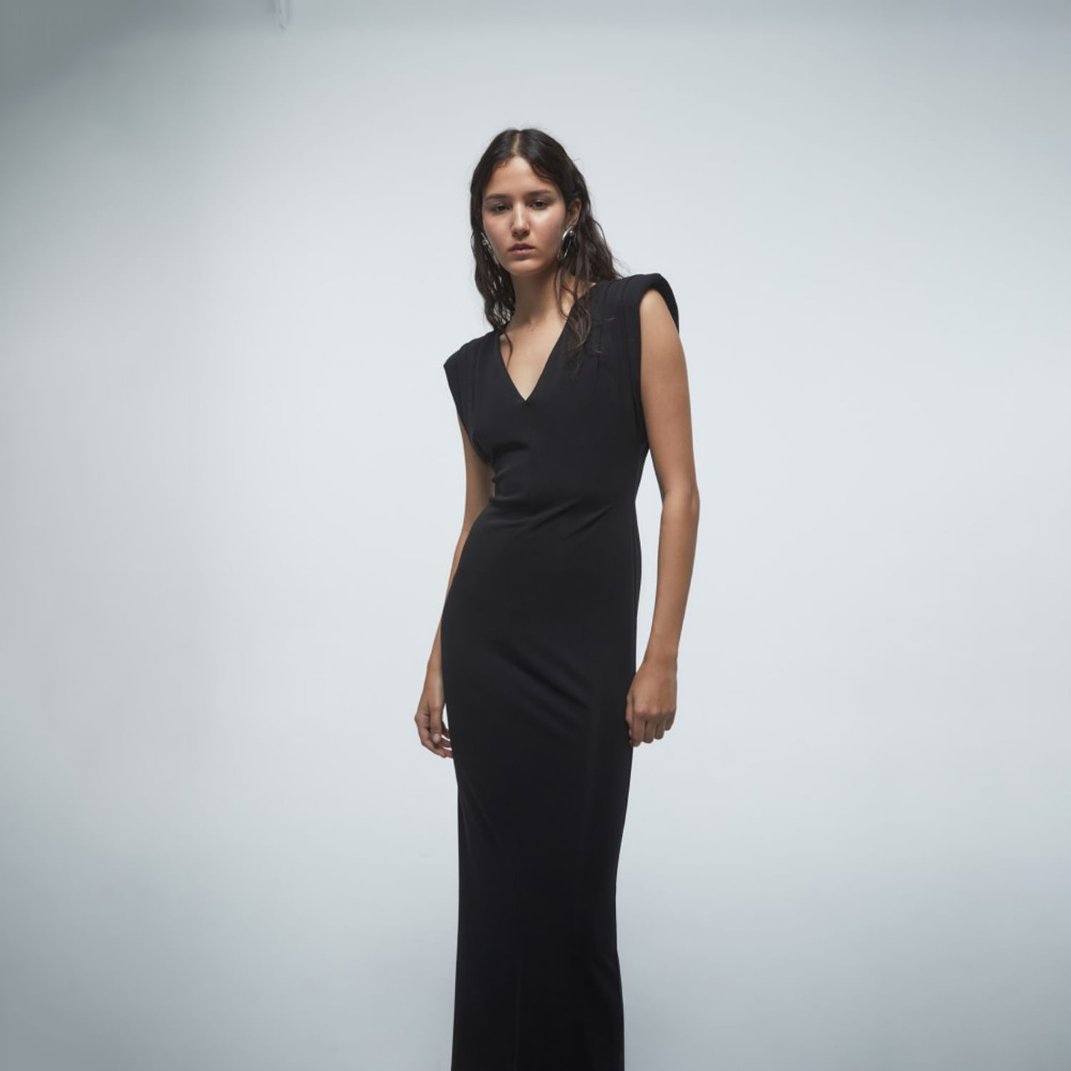 Polo Mujer Sfera Escote Pico Hombreras Negro