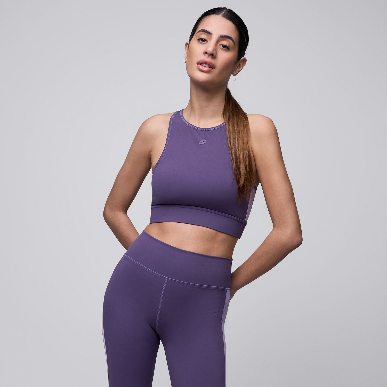 Top Deportivo Mujer Podium Block Uva S