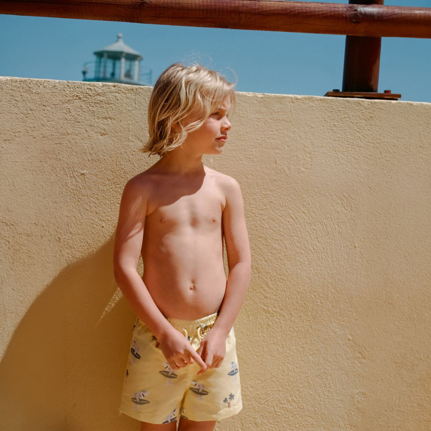 Ropa de Baño Niño Sfera Tiburon Surfero Amarillo 5-6