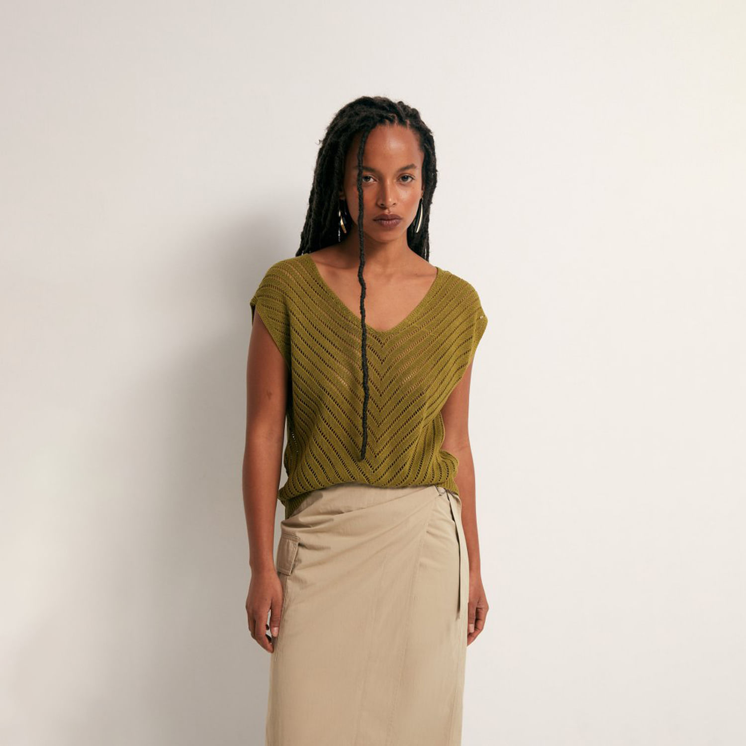 Top Cuello Pico Mujer Sfera Calado Verde