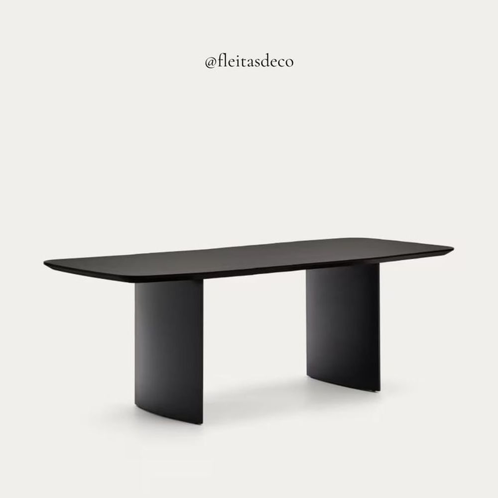 MESA DE COMEDOR PERSEA Negro