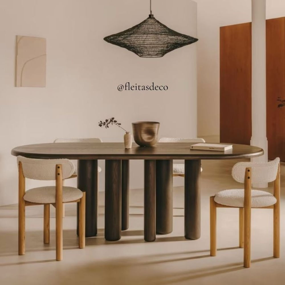 MESA DE COMEDOR CORALL Marrón