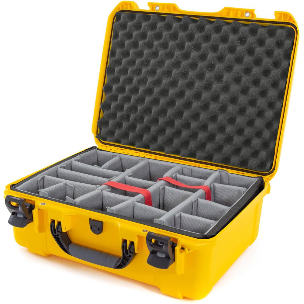 Nanuk 940 Funda Dura Amarilla con Divisores Acolchados 36.7L - Resistente al Agua IP67