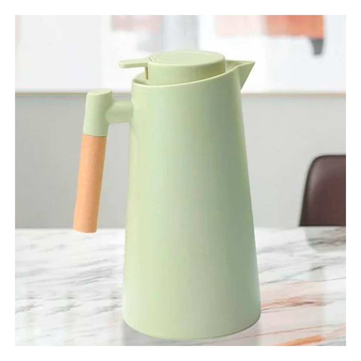 Jarra Termo 1L Color Verde Claro con Mango de Madera Comoda y Practica para Oficina