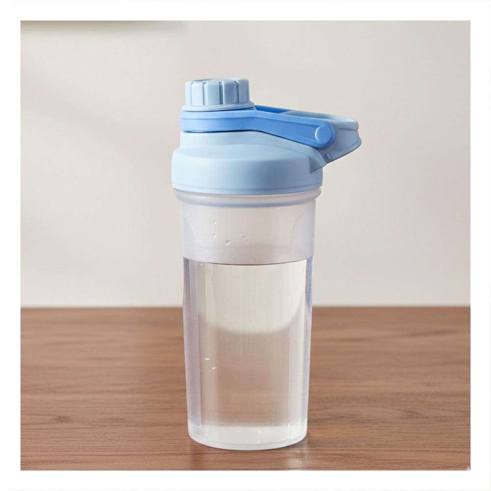 Bidón Tomatodo Shaker 500ml Celeste Práctico para Agua y Batidos Y notas