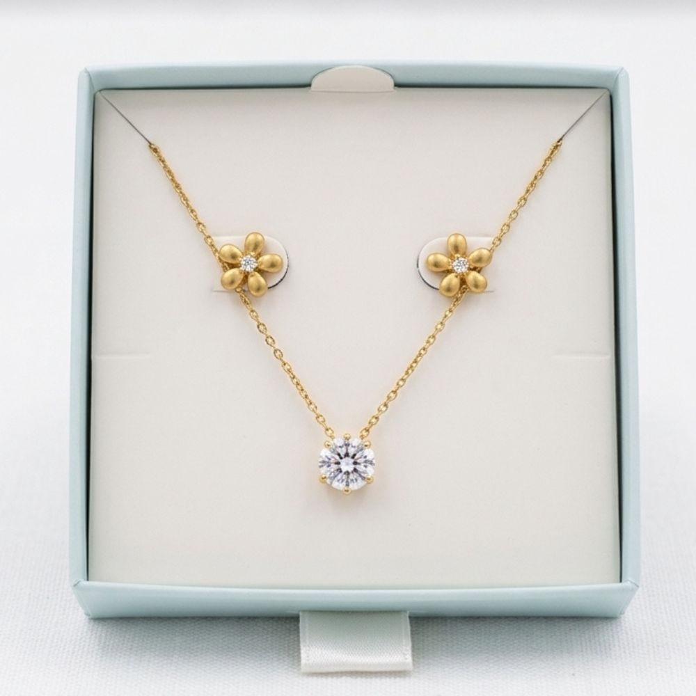 Pack de Collar de Circón y Aretes de Flor