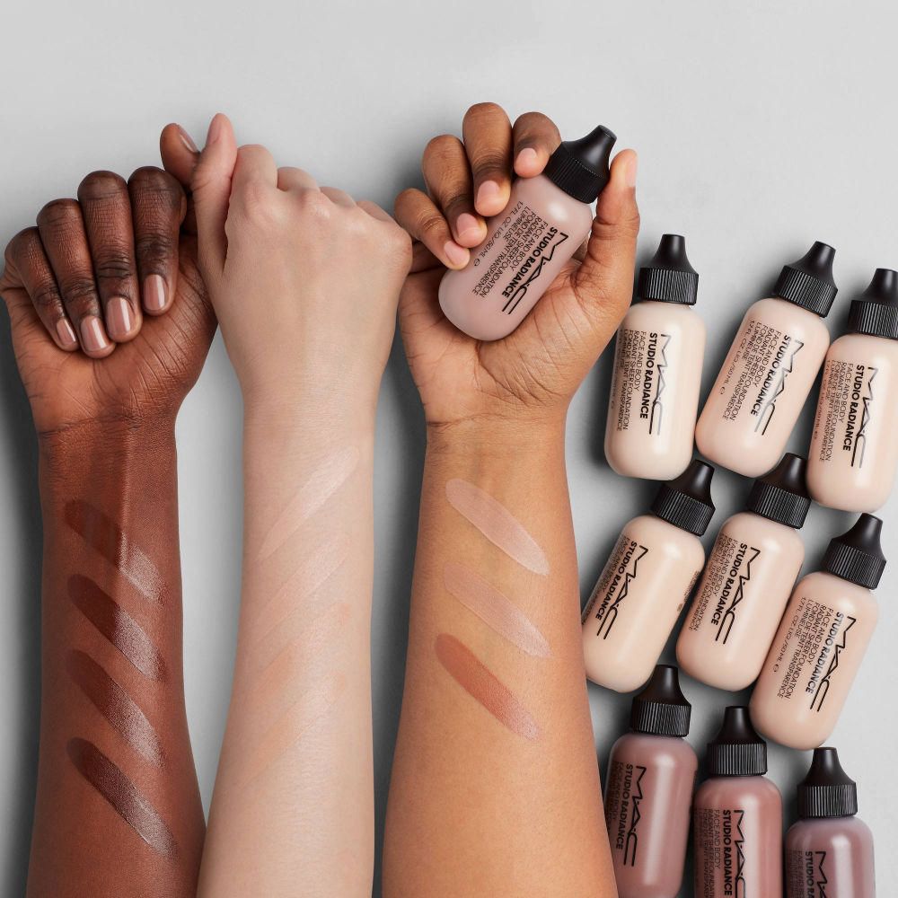 Base Mac Studio Radiance Face and Body N3 Oechsle Oechsle