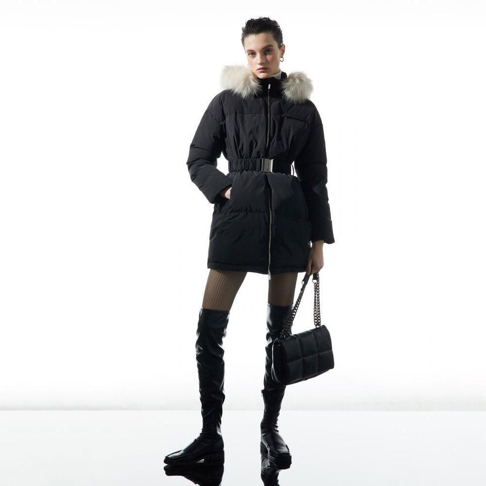 Casaca Sfera Mujer Parka Capucha Pelo Negra | Oechsle.pe - Oechsle