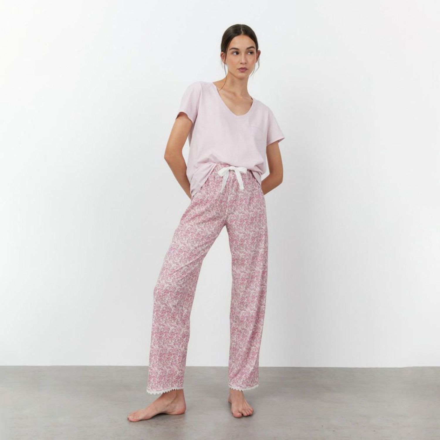Pijama Sfera Mujer Pantalon Florecitas Frambuesa | Oechsle.pe - Oechsle