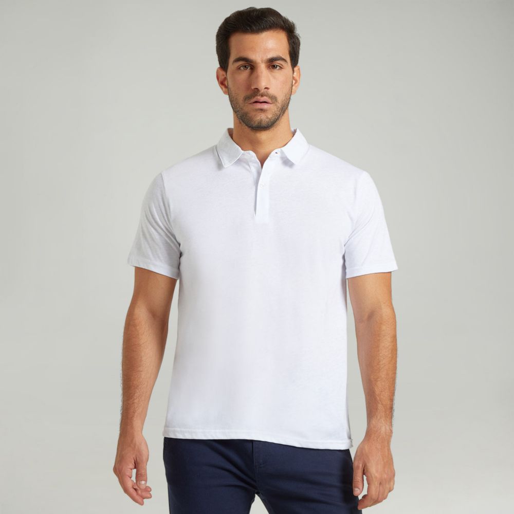 Polos blancos con cuello sale