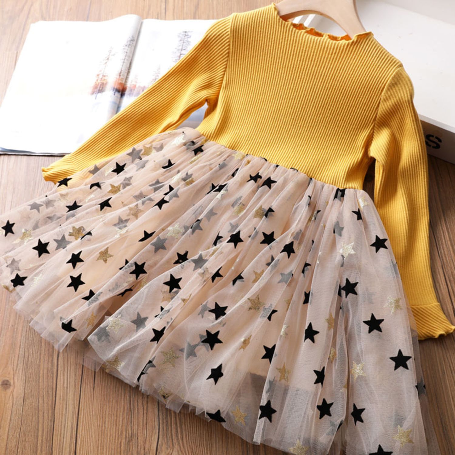 Vestido de de Estrellas Talla 24 meses Color Mostaza | Oechsle - Oechsle